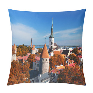 Personality  Knights Of The Medieval City Pillow Covers