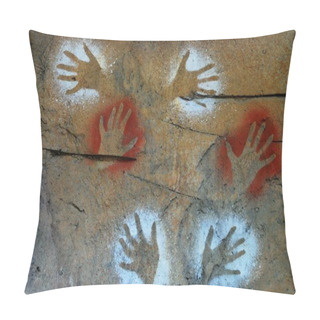 Personality  Aboriginal Paintings - Australia Pillow Covers