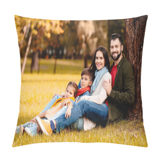 Personality  Happy Family Leaning On Tree Pillow Covers