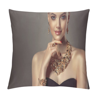 Personality  Woman In A Necklace With Ring Pillow Covers