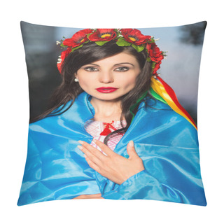 Personality  Pretty Ukrainian Brunette Pillow Covers