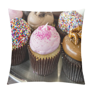 Personality  Assorted Flavors Of Cupcake On Display Pillow Covers