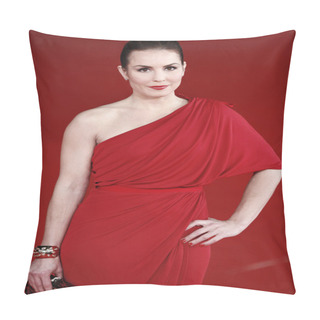 Personality  Noomi Rapace Pillow Covers
