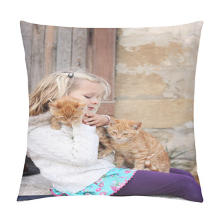 Personality  Girl With Two Kittens Pillow Covers