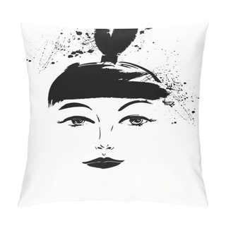 Personality  Fashionable Girl Fashion Illustration, Person, Vector Graphics Pillow Covers