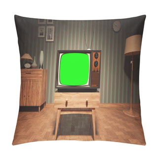 Personality  Old Vintage Television In House With Green Screen Pillow Covers