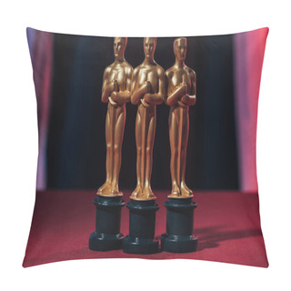 Personality  KYIV, UKRAINE - JANUARY 10, 2019: Selective Focus Of Golden Oscar Awards On Black Background Pillow Covers