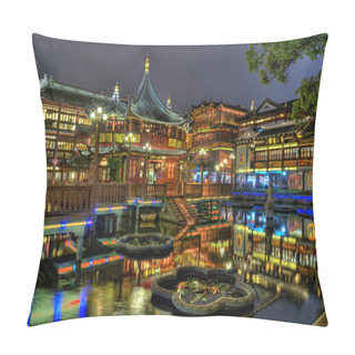 Personality  Yuyuan Garden And Teahouse In Shanghai Pillow Covers