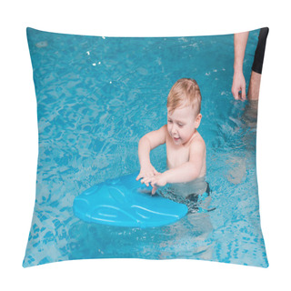 Personality  Cute Toddler Boy Swimming With Flutter Board Near Swim Coach  Pillow Covers