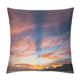 Personality  Beautiful Sunset Over Calm Ocean Surface Pillow Covers