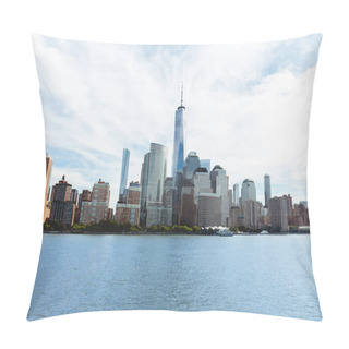 Personality  MANHATTAN, NEW YORK, USA - OCTOBER 8, 2018: Beautiful View Of Manhattan And Atlantic Ocean, New York, Usa Pillow Covers