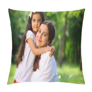Personality  Hispanic Family Playing In Sunny Park Pillow Covers