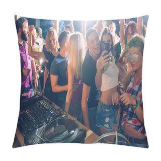 Personality  Party People Taking Selfie Pillow Covers
