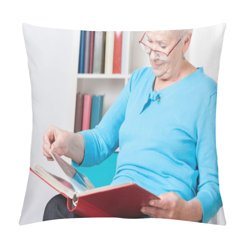 Personality  Elderly Woman Watching Photos Pillow Covers