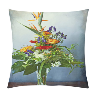 Personality  Beautiful Flowers Composition With Bird Of Paradise Flowers Pillow Covers