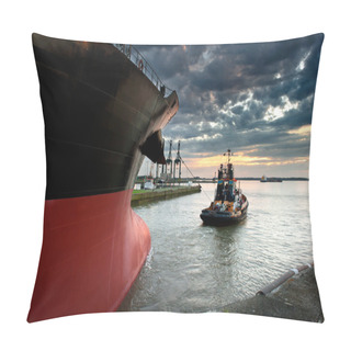Personality  Ship In The Harbor Pillow Covers