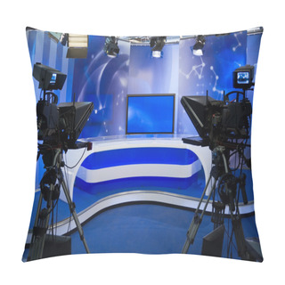 Personality  TV Studio With Camera And Lights Pillow Covers