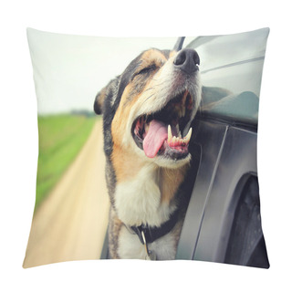 Personality  Happy Dog With Eyes Closed And Tounge Out Riding In Car Pillow Covers