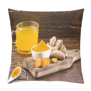 Personality  Turmeric And Water, Healthy Drink - Curcuma Longa Pillow Covers