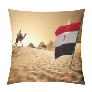 Personality  Flag Pyramids In Desert Pillow Covers
