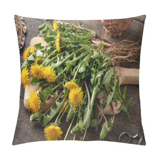 Personality  Fresh Dandelions With Roots On A Wooden Background Pillow Covers