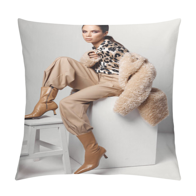 Personality  fashionable lady autumn clothing brown boots studio pillow covers