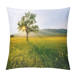 Personality  Hdr Tree Pillow Covers