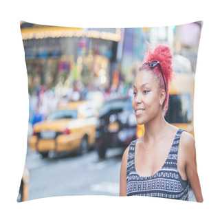 Personality  Beautiful Young Woman Portrait In New York Pillow Covers