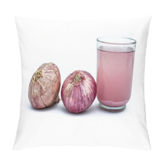 Personality  Close Up Of Fresh Organic Herbal Extracted Onion Juice In A Glass With Raw Onions Or Allium Cepa Isolated On White. Pillow Covers