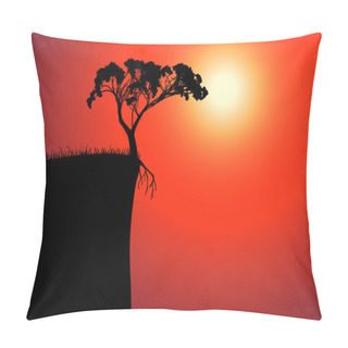 Personality  Single Lonely Tree On The Brink Pillow Covers