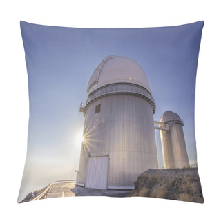 Personality  The Astronomical Observatory Of La Silla, North Chile. One Of The First Observatories To See Planets In Other Stars. Located At Atacama Desert In The Altiplano  Pillow Covers