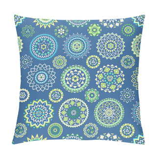 Personality  Seamless Pattern Of Bright Colorful Geometric Round Ethnic Decorative Elements Pillow Covers