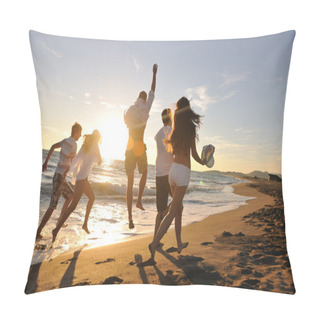 Personality  Friends Have Fun And Celebrate On The Beach Pillow Covers