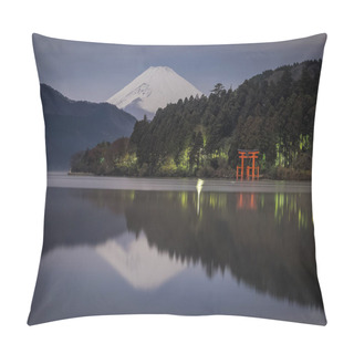 Personality  Mountain Fuji And Ashi Lake Pillow Covers