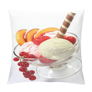 Personality  Eisbecher Mit Fr Pillow Covers