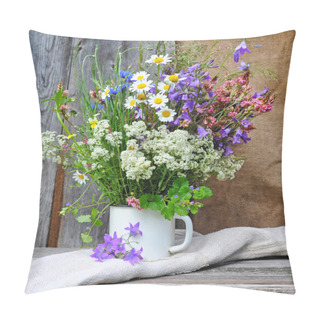 Personality  Beautiful Bouquet Of Bright Wildflowers Pillow Covers