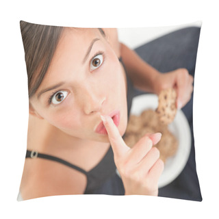 Personality  Woman Eating Cookie Pillow Covers