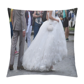 Personality  Wedding. Pillow Covers