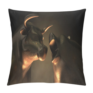 Personality  Bull And Bear Market Statues Pillow Covers