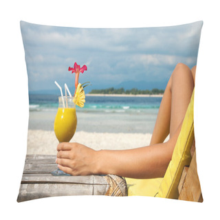 Personality  Holding A Cocktail On A Tropical Beach Pillow Covers