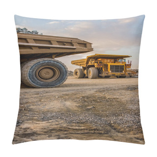 Personality  Large Mining Rock Dump Trucks Transporting Platinum Ore For Processing Pillow Covers
