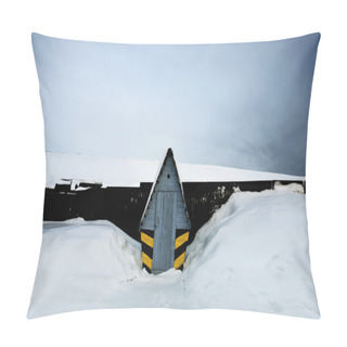 Personality  Toilet Surrounded By Snow In Winter Near Fence Pillow Covers