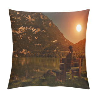 Personality  Sunset View - Man At The Lake Pillow Covers
