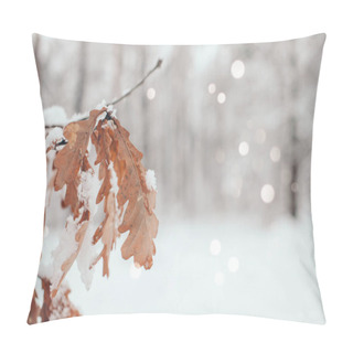 Personality  Scenic View Of Oak Leaves With Snow In Winter Forest And Blurred Falling Snowflakes Pillow Covers