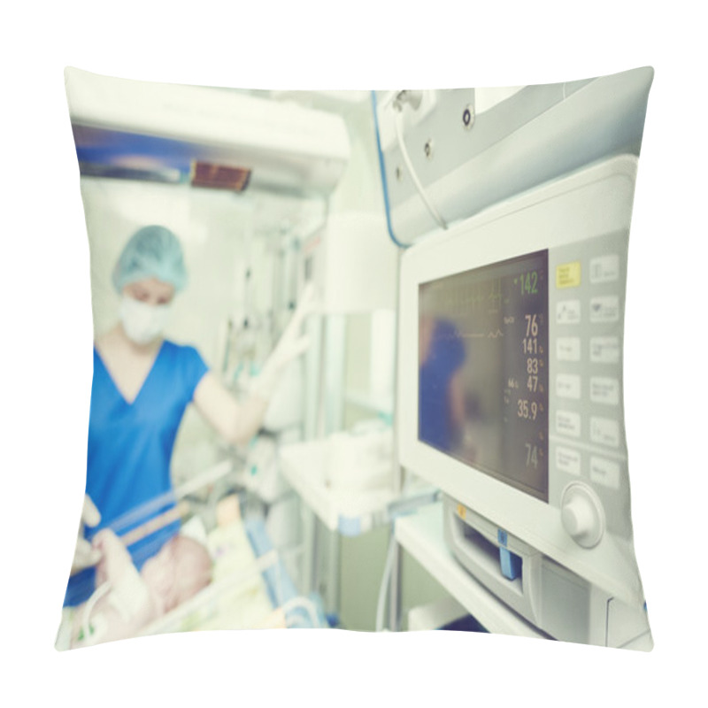 Personality  Intensive Care Unit Female Doctor With Baby Infant Pillow Covers