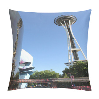 Personality  Space Needle - Seattle Pillow Covers