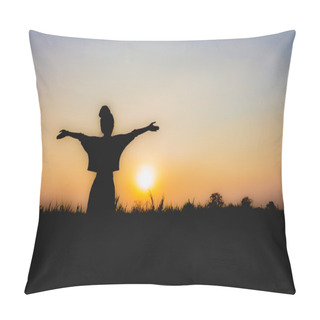 Personality  Silhouette Of Woman At Sunset , Standing Posture , Near Dim Atmosphere Pillow Covers
