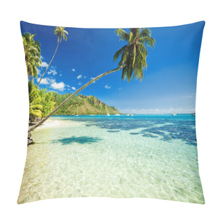 Personality  Palm Tree Hanging Over Stunning Lagoon Pillow Covers