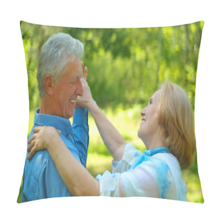 Personality  Family Of Two Traveled On Weekends To Nature Pillow Covers