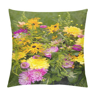 Personality  Garden Bouquet Annuals Pillow Covers